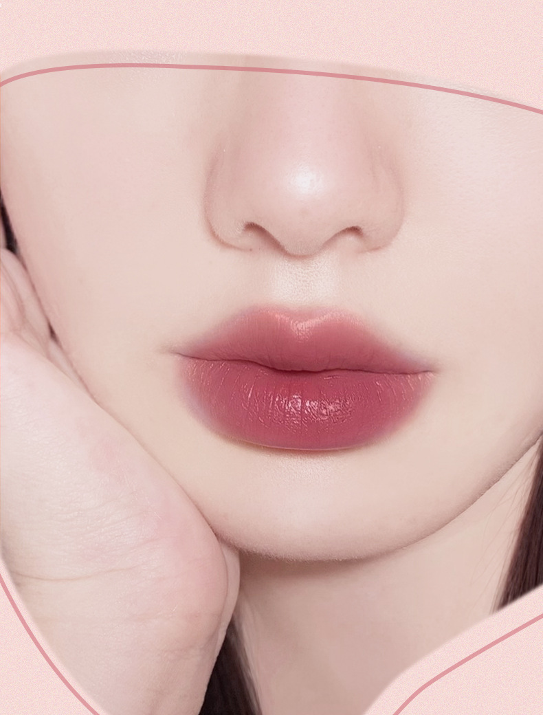 NOVO Smooth Mist raincoat Lipstick Waterproof setting, one-coat film not easy to stick to the cup, lock lip color lipstick wholesale undefined