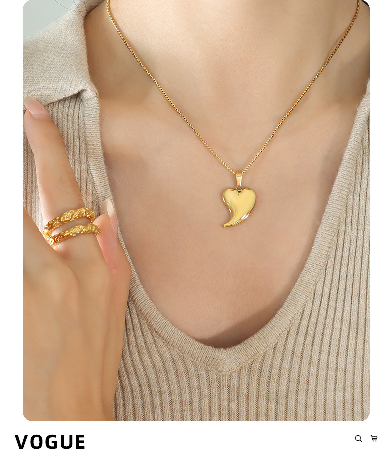 Retro Heart Shape Titanium Steel Pendant Necklace 1 Piece