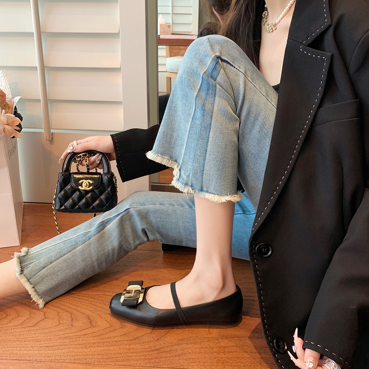 검은 평면 바닥