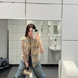 2026新款绝美巨好看费尔岛羊羔毛卡其色外套女秋冬新款气质感马甲