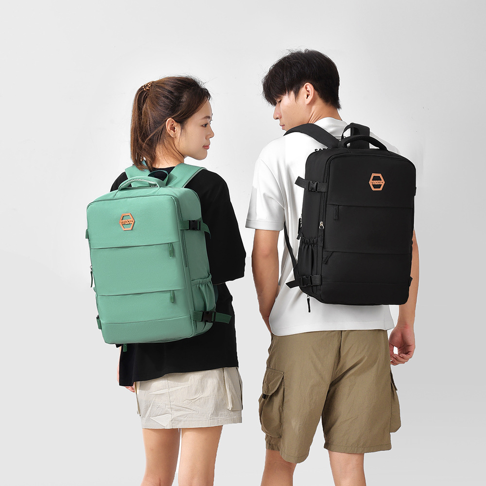 商务男女同款简约双肩包大容量配鞋仓搭扣设计休闲旅行男电脑背包