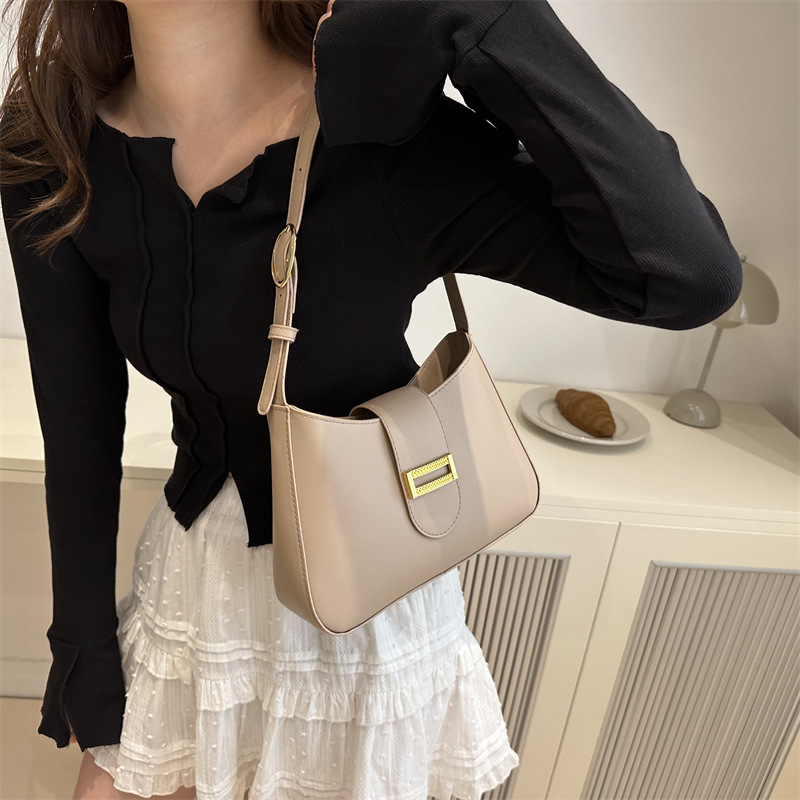 Bolsas populares de este año, bolsas de mujer, nicho de 2024 nuevas bolsas de moda de verano, bolsas de hombro y brazo de chicas calientes