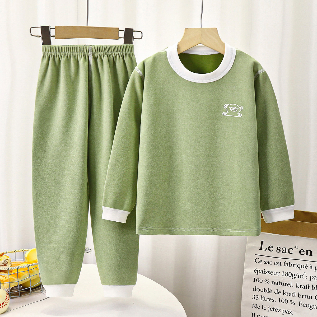 Niños sin hueso de ternero de cuello alto nuevo abrigo de otoño conjunto de pantalones de oro para hombres y mujeres estriado conjunto de ropa interior cálida