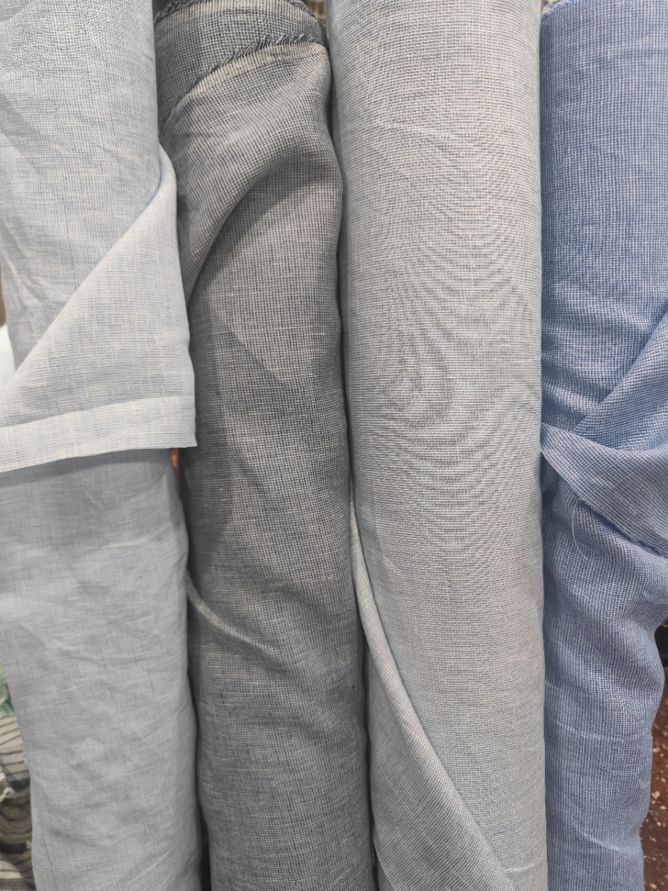 清爽一夏意大利亚麻高端雨露麻微筋骨亲肤透气面料设计师服饰布料