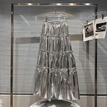 女童银色半身裙2024年春秋新款韩版超仙松紧高腰中大童PU皮蛋糕裙