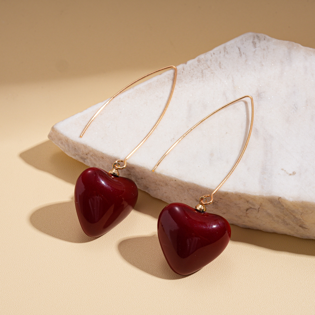 Europa y América retro transfronteriza perla amor gancho de orejas vacacionales estilo de estilo elegante pendientes nicho de alta calidad pendientes para mujeres