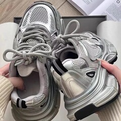 厚底高さ増加ダッドシューズ女性用 2025 春の新シルバー通気性多用途軽量スポーツとカジュアルシューズ
