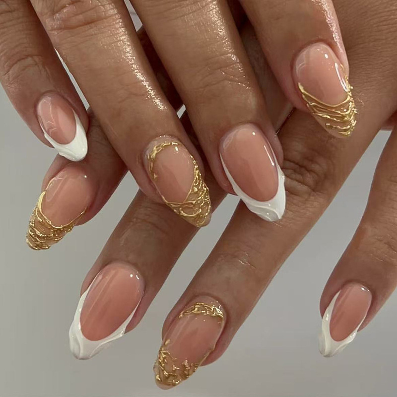 Medium-Sized Water Drop Nails with a Glossy Finish, European and American Style, French Tip, Light Luxury 3D Embossed Resin, Gold-Plated, Sparkling Wearable Nails, 24 Pieces