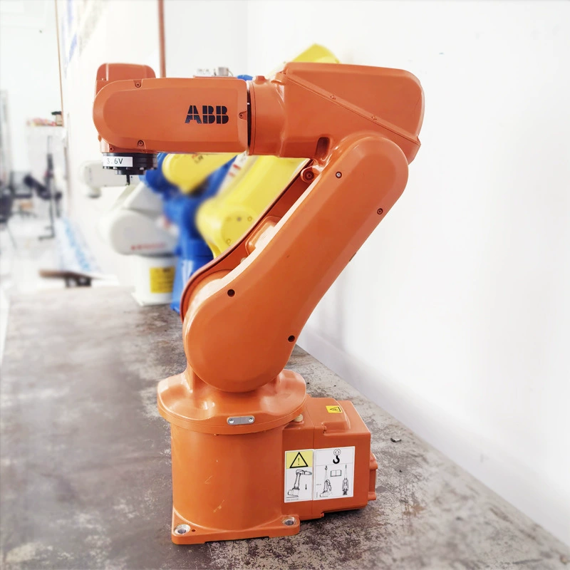 Б/у робот ABB IRB120, малый 6-осевой настольный, грузоподъемность 3 кг, длина руки 0,58 м, механическая рука для обработки и обучения.
