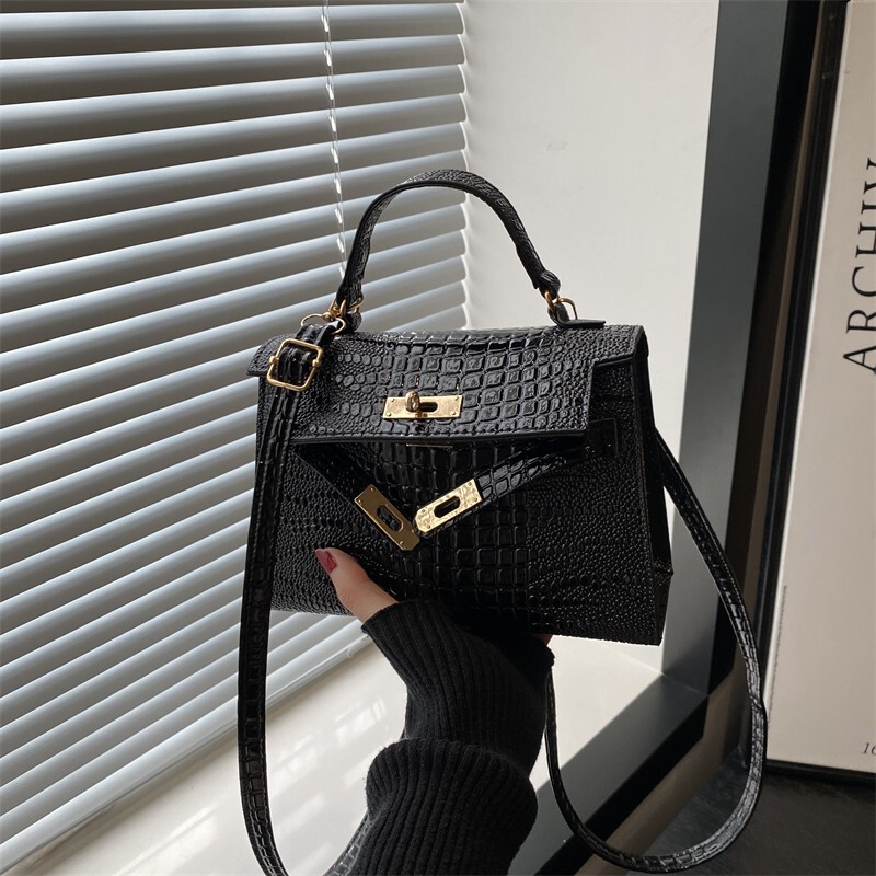 Fashionable and Elegant Kelly Bag, Crossbody Small Bag for Women, 2025 New Niche Versatile Commuter Shoulder Bag
