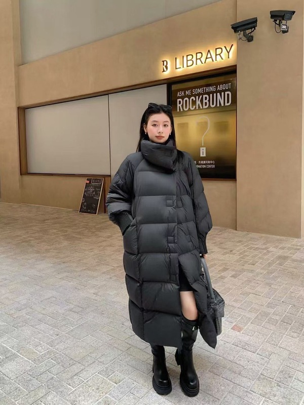 长款过膝蓬松感羽绒服女2025年冬季新款高级感时尚宽松面包服外套|undefined