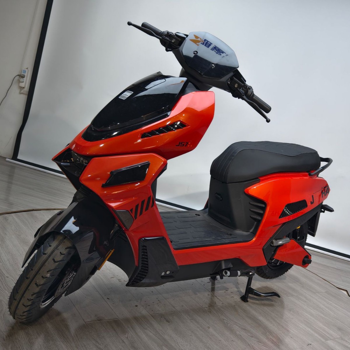 Motuoche 72V High-Performance Electric Motorcycle Scooter (Auto Parts and Accessories) - 2000w-bare-car-ckd-parts