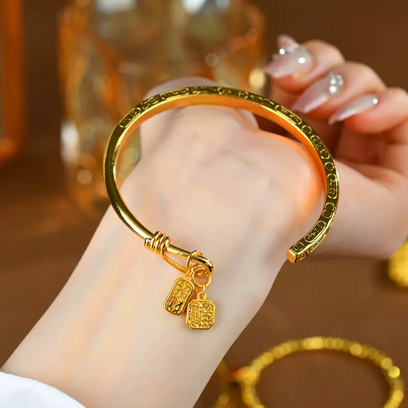 批发古法黄金色沙金吉言福牌开口手镯复古轻奢手环新中式百搭手饰