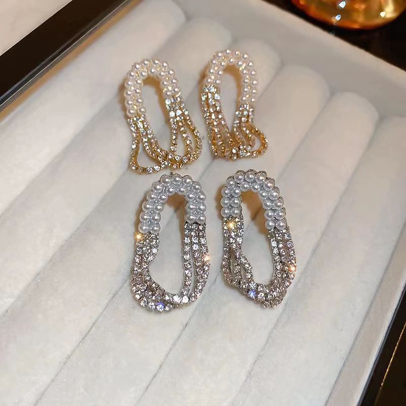 Fashionable universal elegant small design earrings pearl