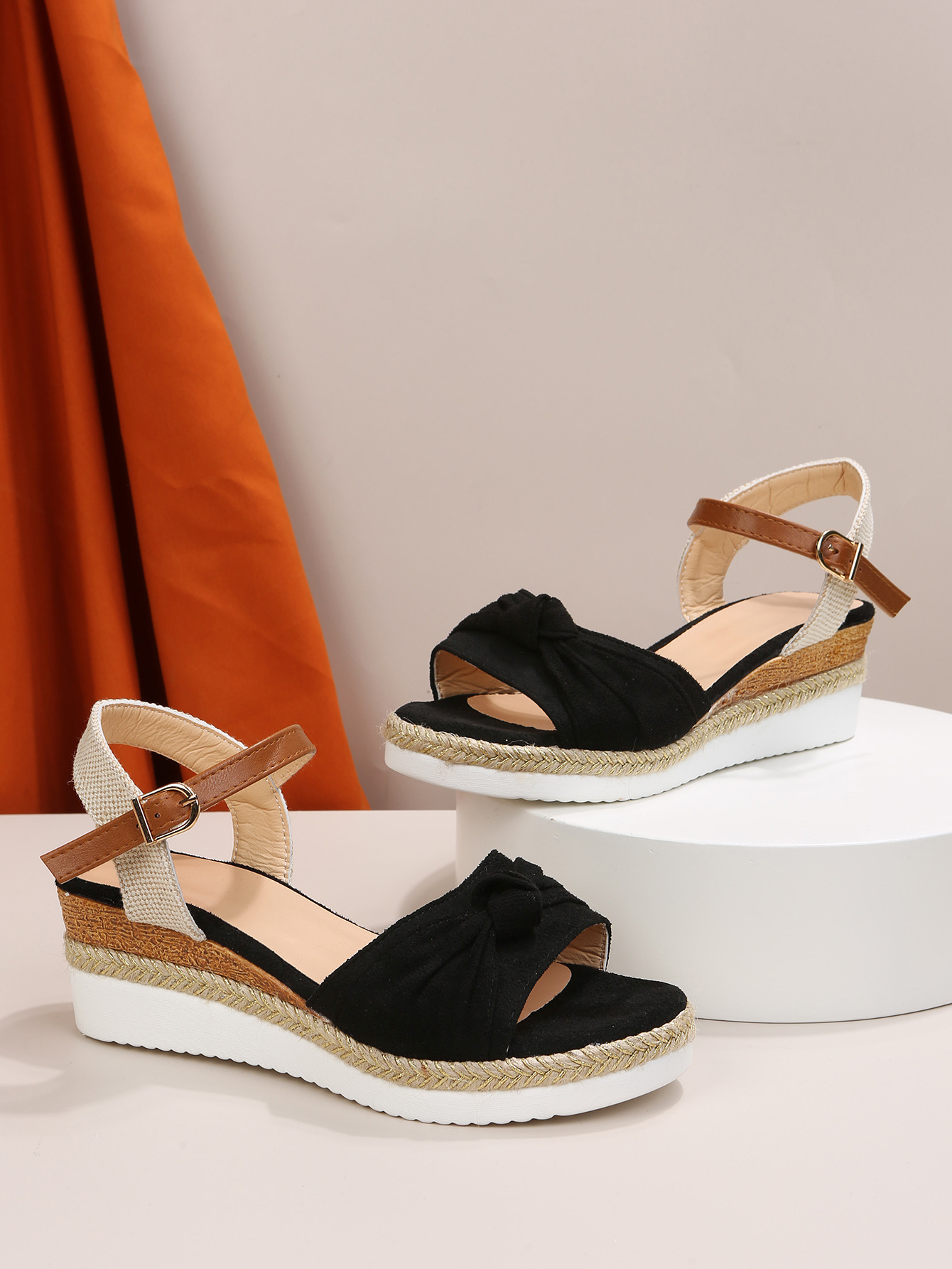 Title 3, Kadınlar için Balık Ağzı Tasarımlı Kenevir Hala...