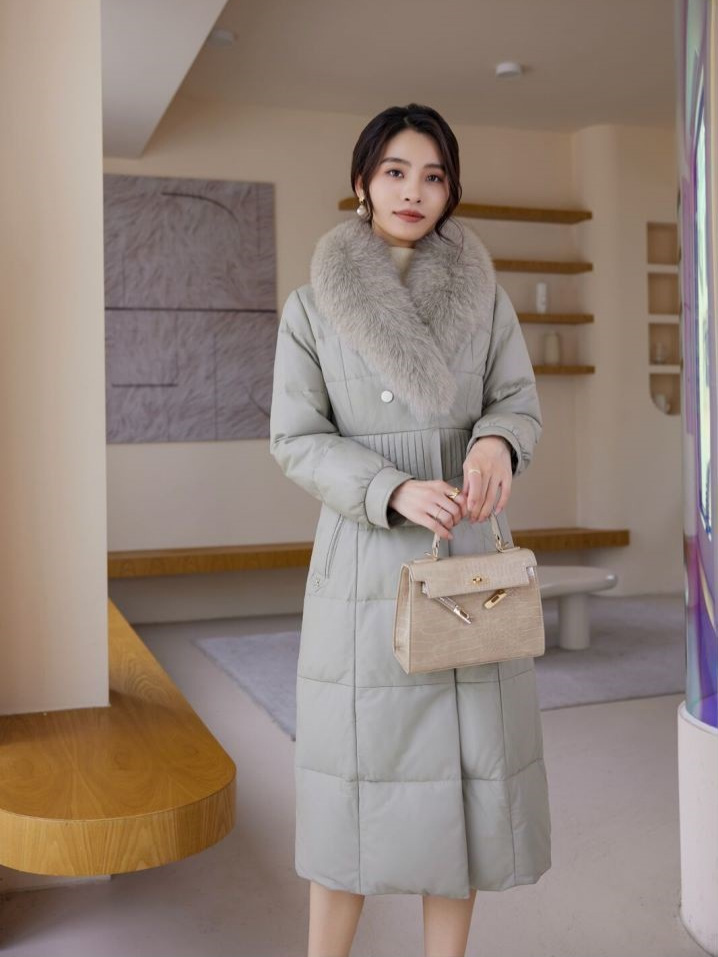 Winter New Haining Leather Down Jacket Women's Long Knee V Fox Fur Collar Leather Sheepskin Fashion Outer