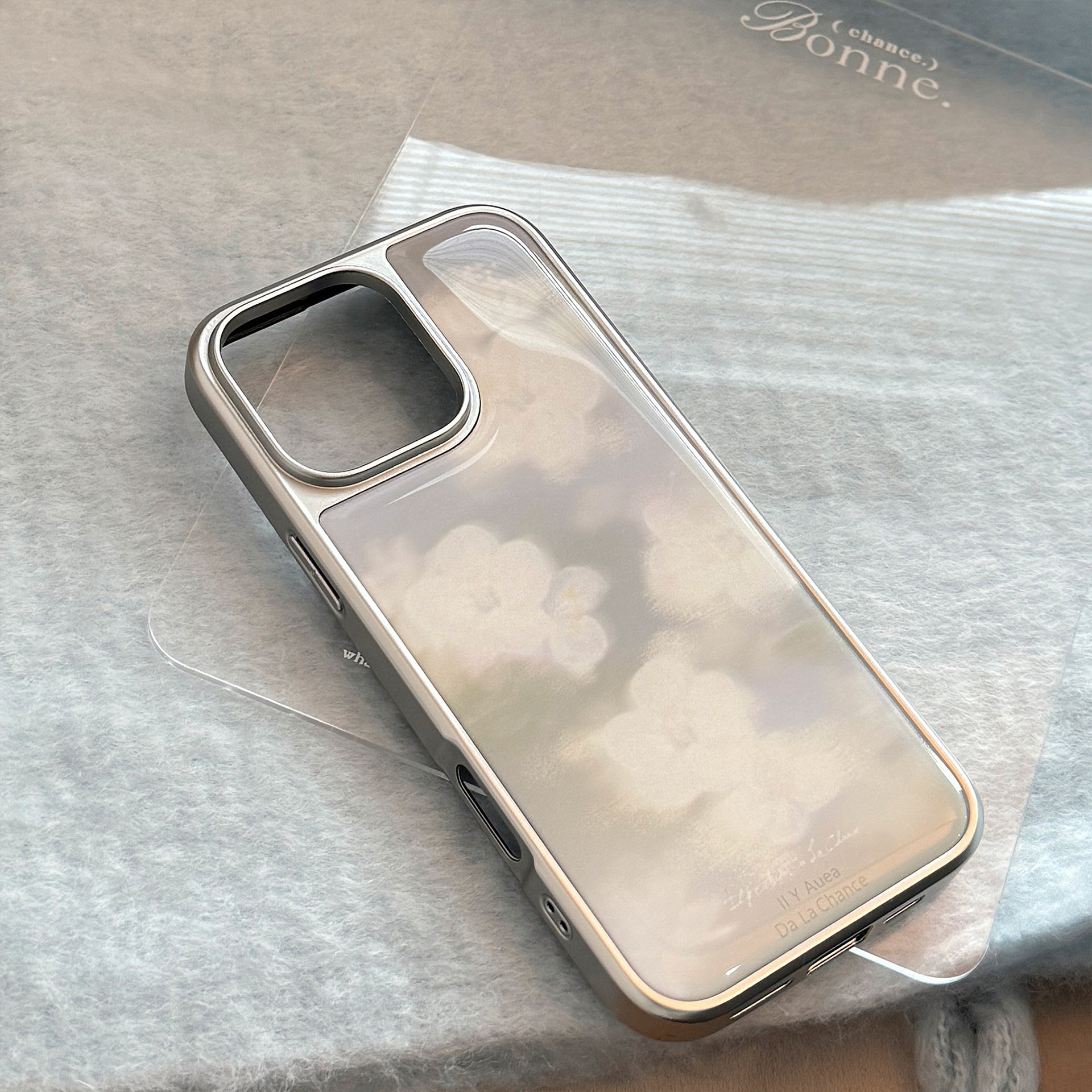 Funda para teléfono iPhone 14, 13, 15, Huawei, con diseño de flor blanca difusa, adecuada para Apple 16, 17 Pro Max