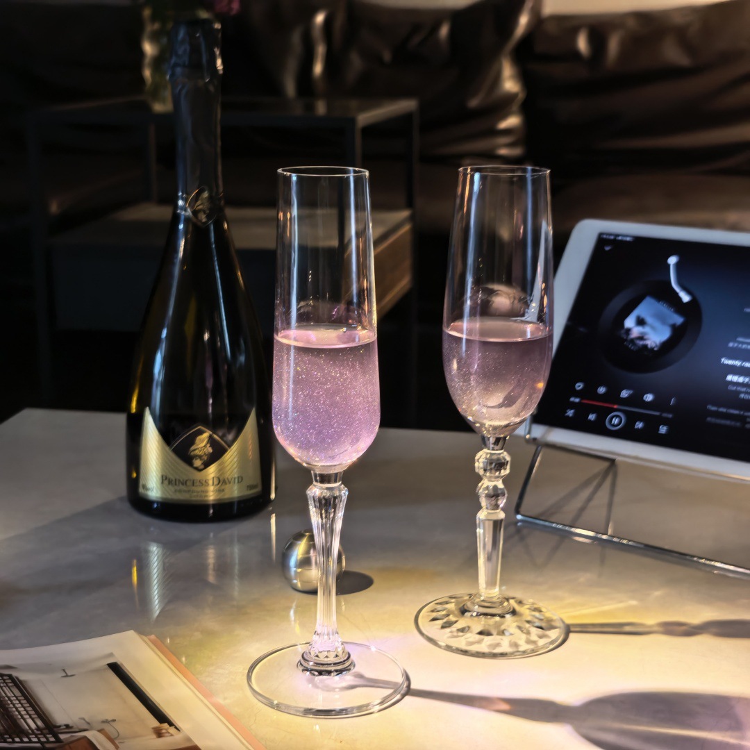 Vaso de champán de alto valor Vaso de diamante creativo Vaso de cristal de lujo ligero Vaso de cóctel Vaso de burbujas