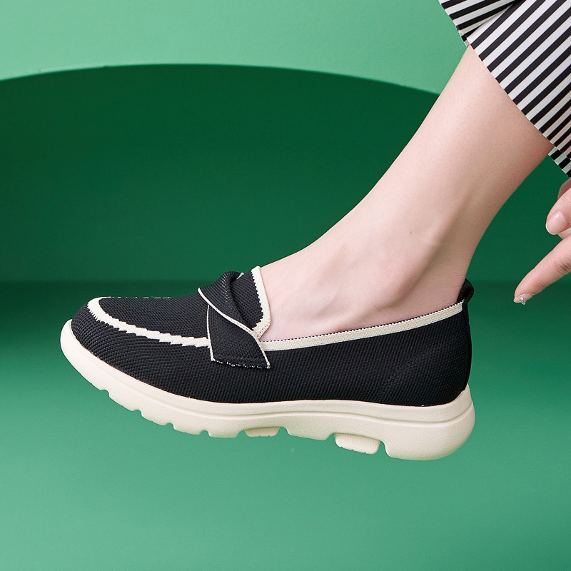 B888 - 2 Amazon otoño y invierno 2025 anti-derrapante zapatos transpirables de mujer zapatos de madre casuales de moda suave