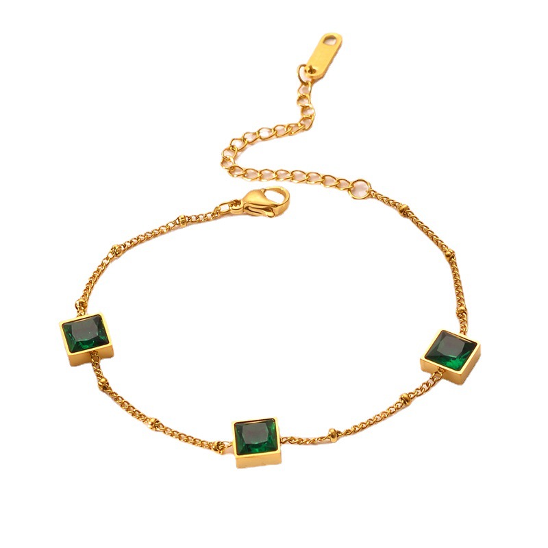 Europa y los Estados Unidos ventas calientes ins estilo de moda nicho sensación de diseño lujoso cuadrado esmeralda zircon titanio pulsera de acero mujer