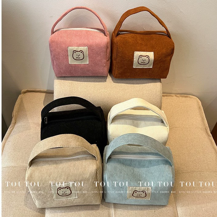 Вельветовая ручная косметическая сумка новая студентка