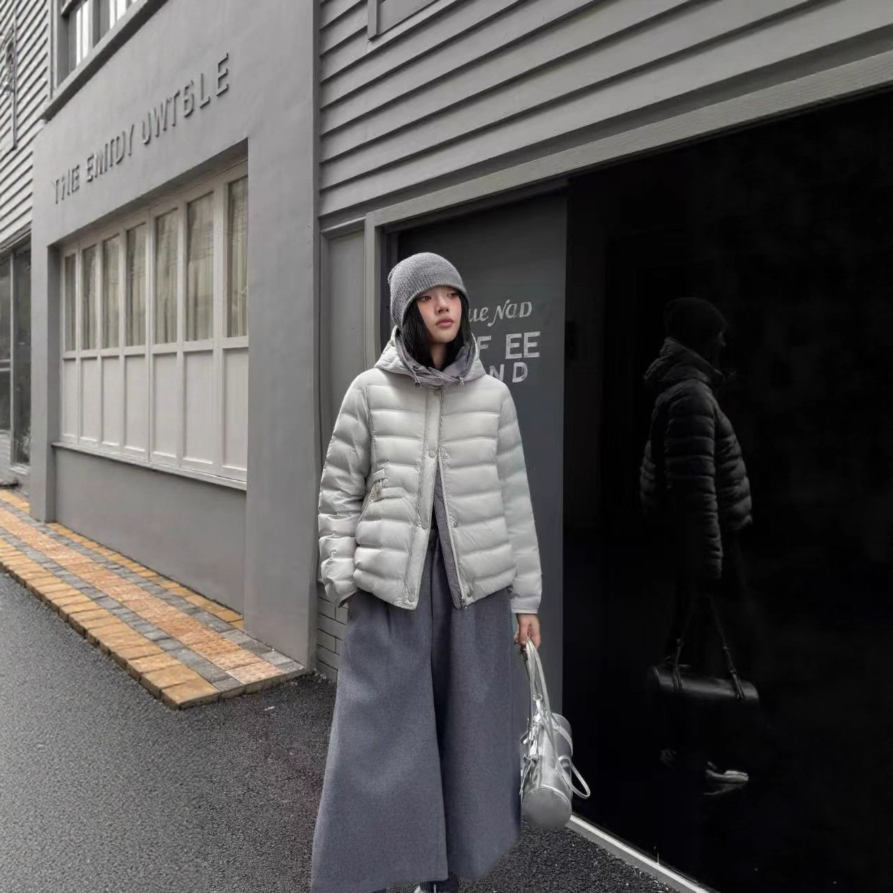 Spring hoody