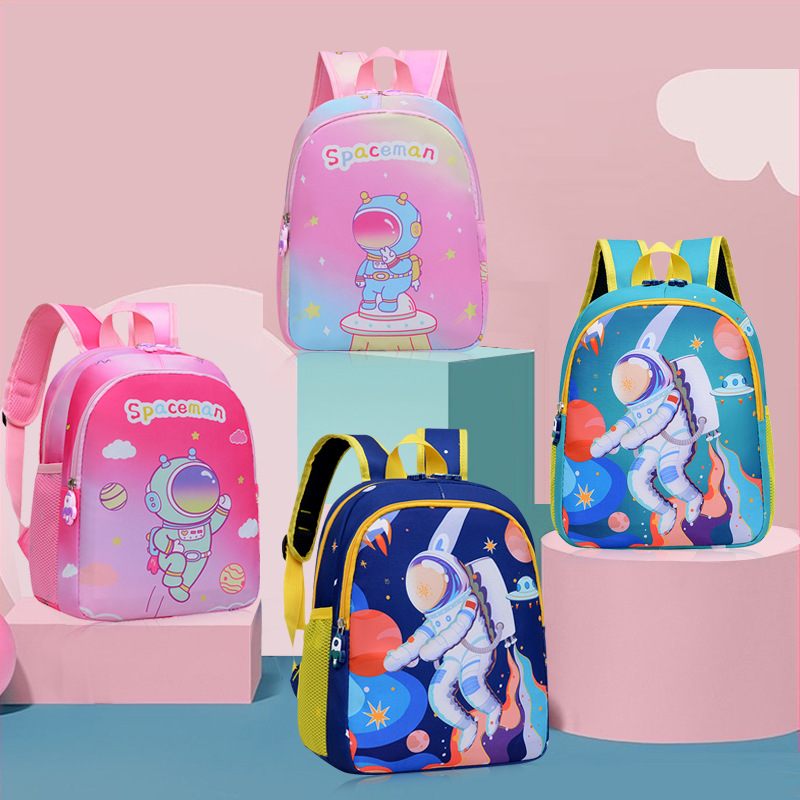 Comercio exterior nueva mochila de jardín de infantes de clase grande, mediana y pequeña mochila para niños de 3-8 años