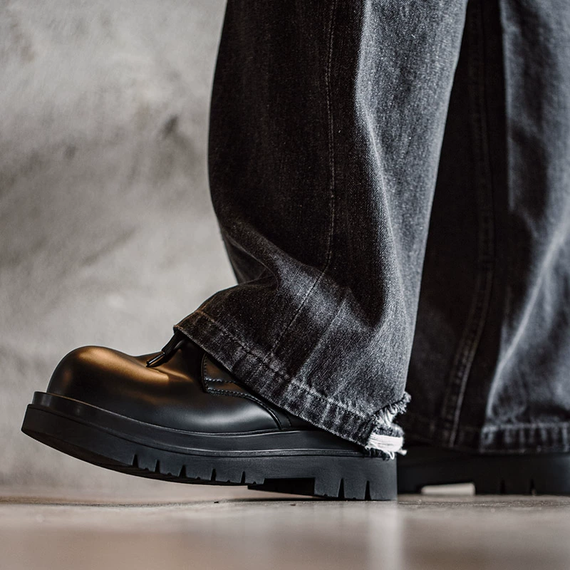 Кожаные ботинки дерби мужские толстые подошвы увеличены, черные круглые головы, большие головы, большие головы, низкие ботинки Martin, повседневные кожаные туфли