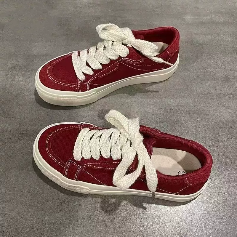 Черные туфли с низким уровнем холста 2024 плоская женская обувь повседневная толстая подошва ретро дикая доска обувь