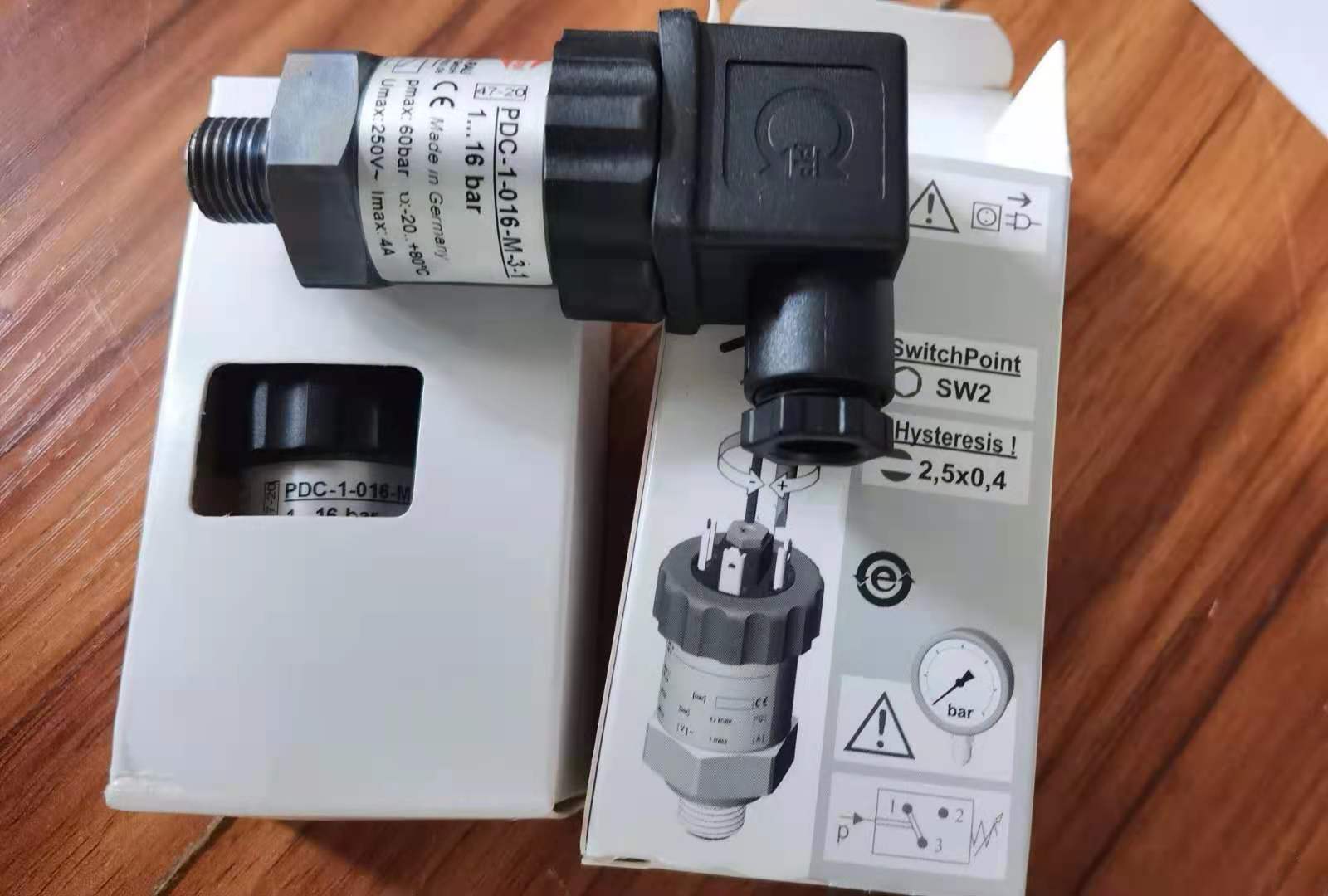 德国Barcontrol机械式压力开关单刀双掷SPDT PDC 1...16bar带迟滞