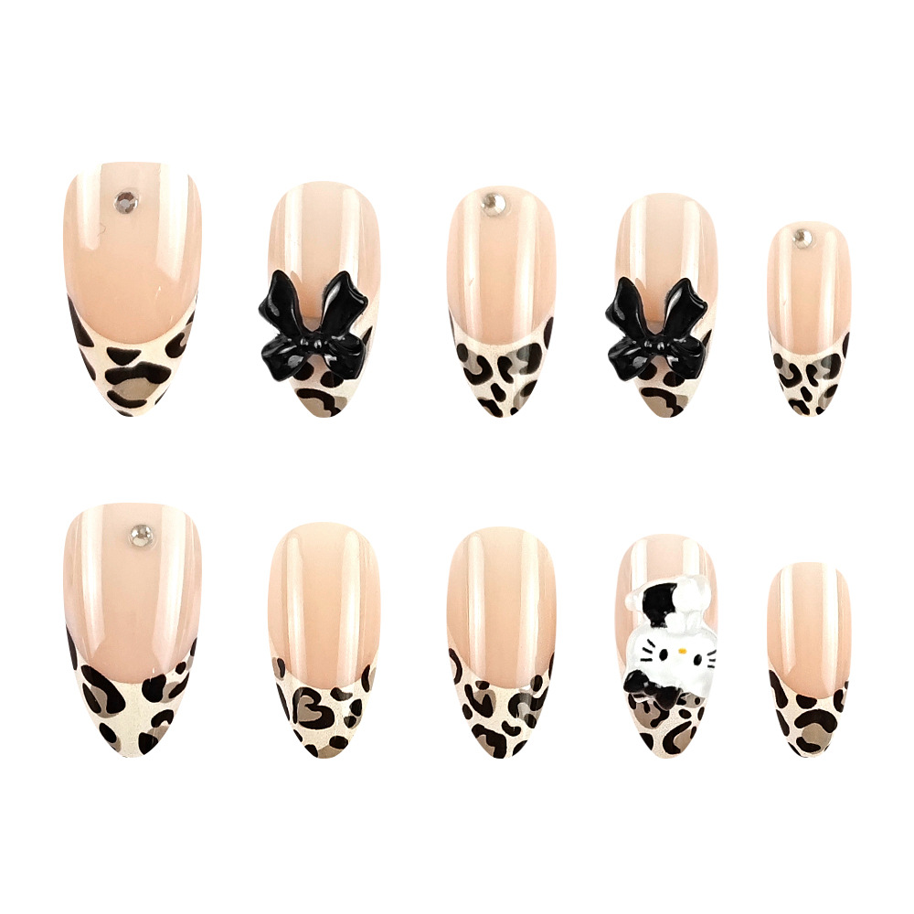 Pegatinas de uñas de gato de dibujos animados más vendidas transfronterizas, parches de uñas cortos con lazo de 24 piezas, puntas de uñas estilo francés, uñas postizas.