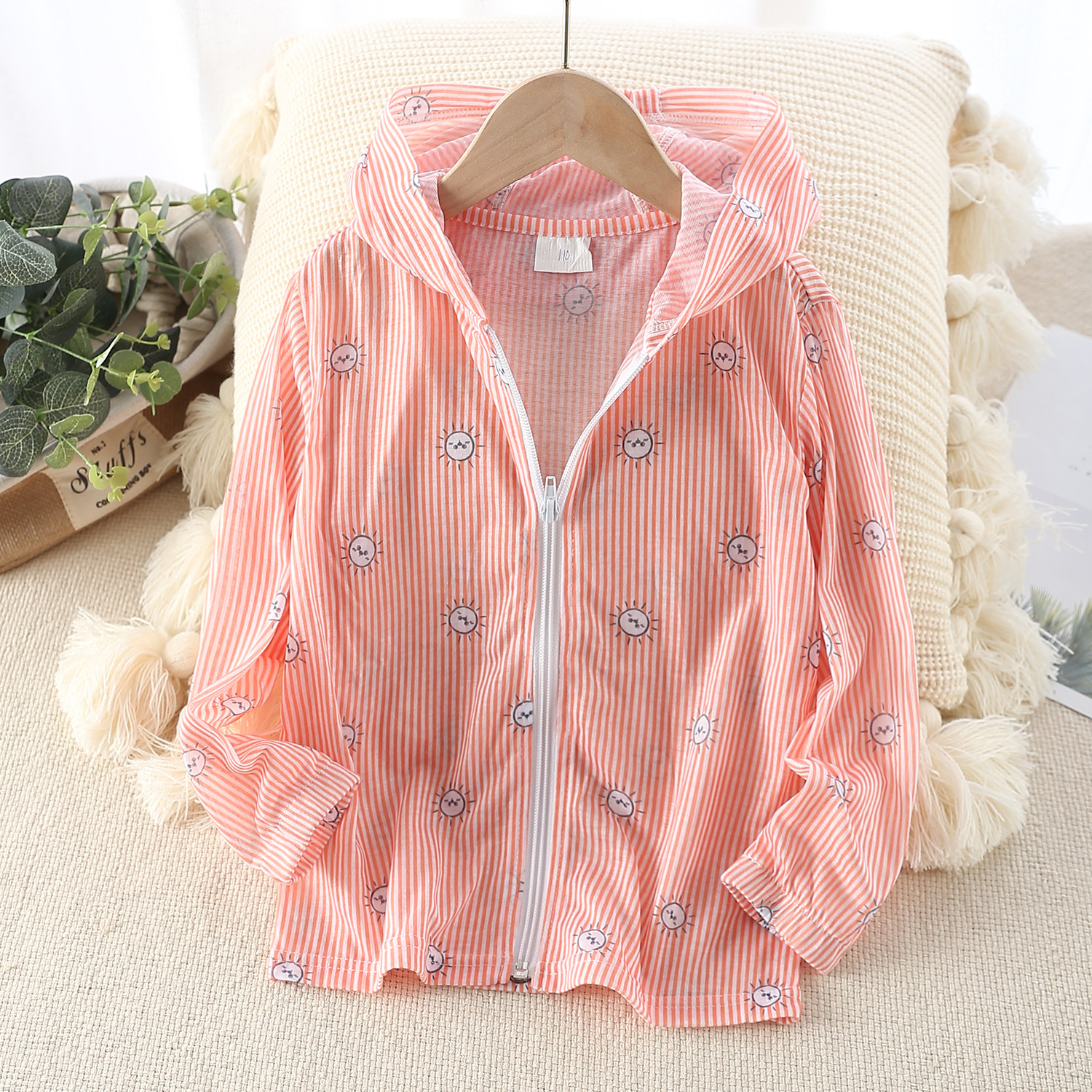 ļͯɹŮͯñ͸Сͯͯɹóͯװ