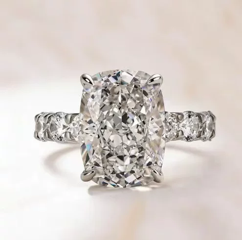 New High-Carbon Diamond 5A Ice Flower Cut 8X12Mm Ring Fashion Commuter Style European and American Style Engagement Ring Wholesale