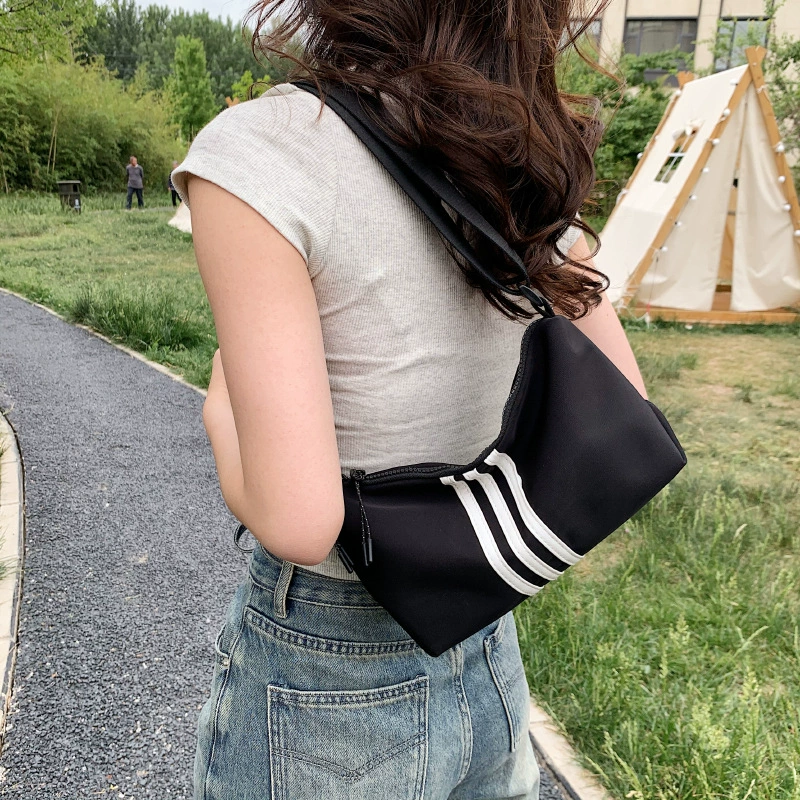 Sports Shoulder Bag, Summer Fashion 2023, Black, Lightweight Compact Design