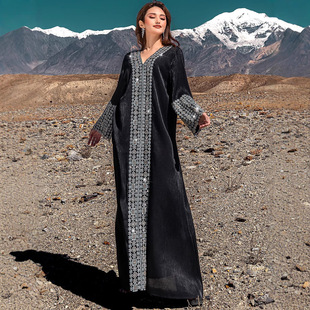 5225 Luxurious Heavy-Duty Black Mercerized Embroider V Neck Nida Crepe Robe Middle Eastern Style Elegant Long Skirt