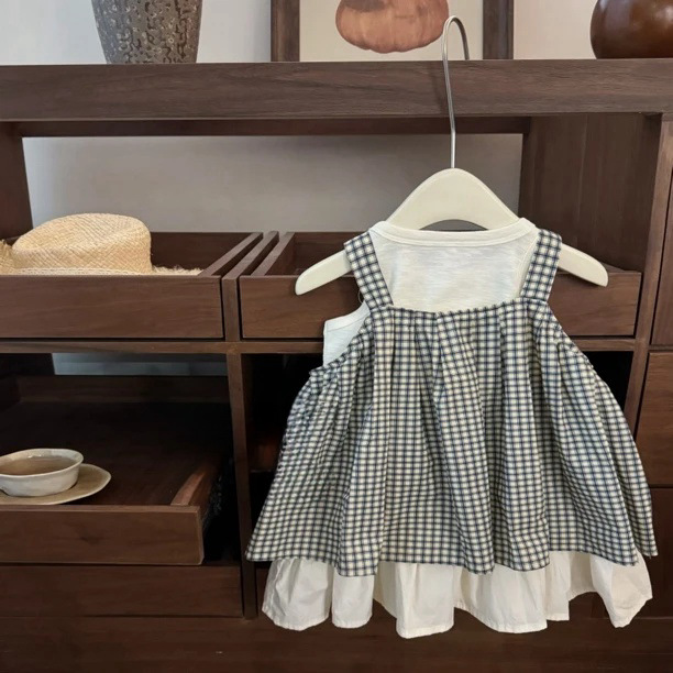 Qianqi niñas ropa infantil de mujeres Baoshan encaje suelto estilo extranjero pantalones de alta gama chaleco a cuadros