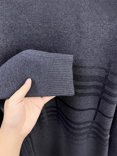 Wholesale autumn and winter men's knitwear sweaters, middle-aged fashionable round neck, thickened warm bottoming shirt, loose top·