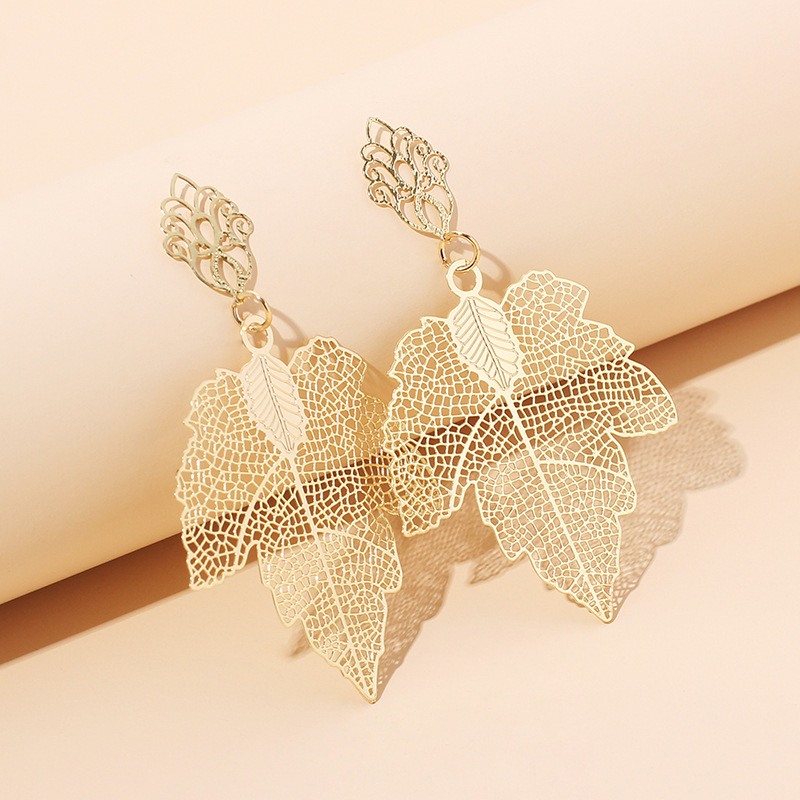 6g Weight Earrings Classification Wedding, Travel Occasion Women'S Gender Simple Style Style Gold Color Retro Hollow Leaf Earrings 4