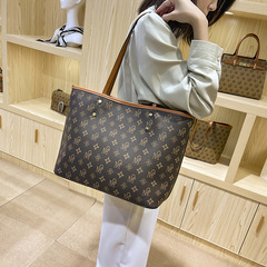 Light Luxury Large Capacity Tote Bag for Women 2022 New Trendy High-End Single Shoulder Bag Unique Design Handbag