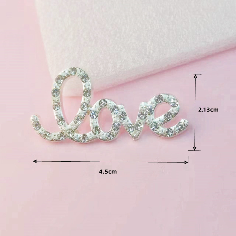 新しいDIY数字のアルファベットのシリーズの亜鉛合金の携帯のケースの美容のアルファベットのラベルはドリルのペンダントの穴の靴の部品を貼ります。|undefined