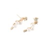 Simple universal earrings from pearl