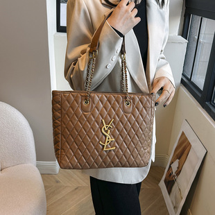 ����������ŮС���Lͨ�ڰ����e���θ����ذ����Ƹ߼�Ů���s�ٴ�