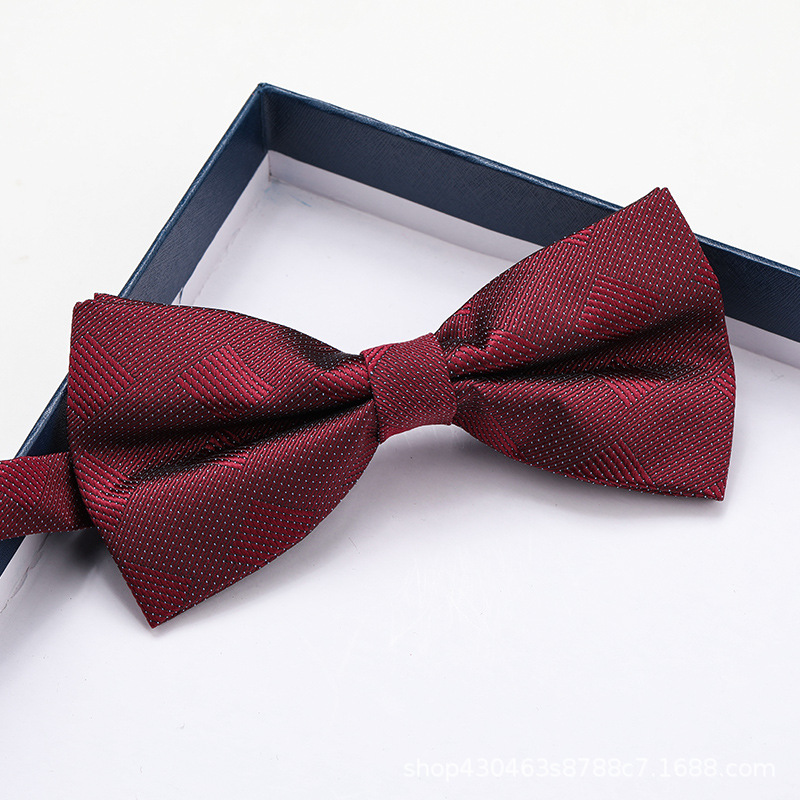 버건디 스퀘어 보타이