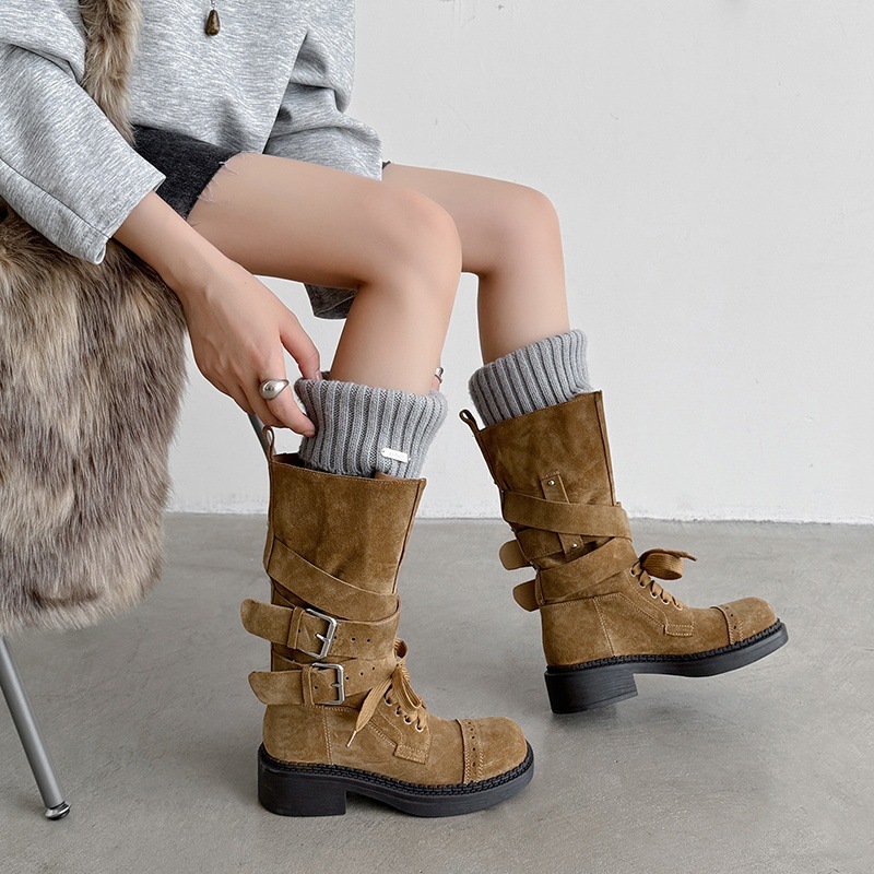 Boot cao bồi cổ trung bình da bò lộn phong cách retro, gót thấp khóa thắt lưng — đen, màu nâu sẫm, kaki