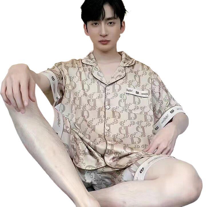 Pijamas para hombres de verano delgados de seda de hielo de manga corta pantalones cortos de seda ropa para el hogar juvenil de alta calidad hombre grande conjunto