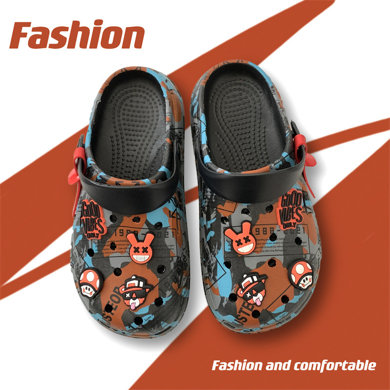 Zapatos con agujeros de camuflaje de coco 2025 nuevas sandalias zapatos de playa para hombres zapatos de viaje casuales sandalias Baotou para hombres