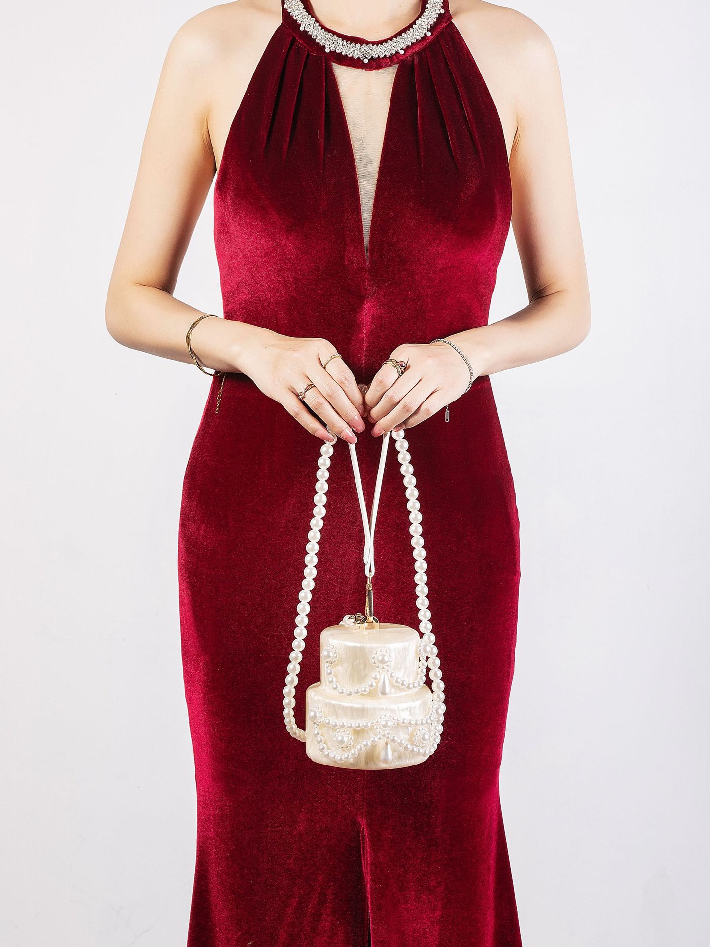 540g Weight Cotton Lining Material Magnetic Buckle Closure Type Single Shoulder Strap, Top Handle Strap Type Evening Bag Bags Type Club, Party Occasion Acrylic Material Heart Shape, Bow Knot Pattern All Seasons Season Women's Gender Elegant Style Square, Oval Shape Arylic Heart Shape Bow Knot Square Oval Evening Bags 13