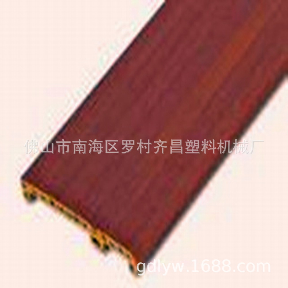 供应PVC踢脚线挤出机