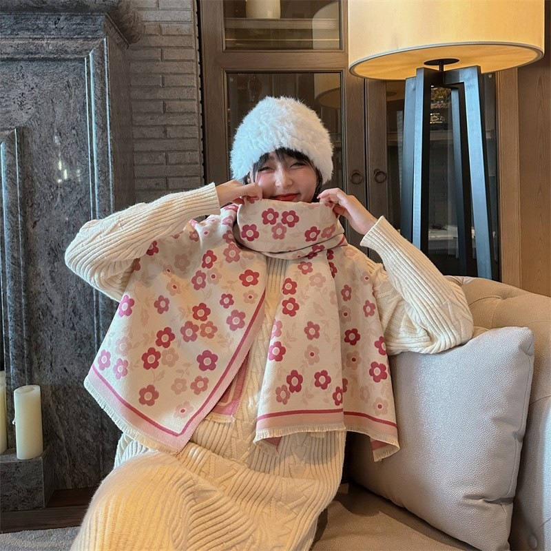 New faux cashmere floral scarf for women, thickened for warmth, Korean-style fashionable and versatile shawl, dual-purpose scarf for autumn and winter