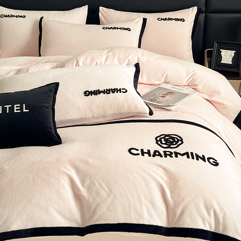 Cama de seda cálida de cuatro piezas de lana de coral de franela de lana doble cama invierno